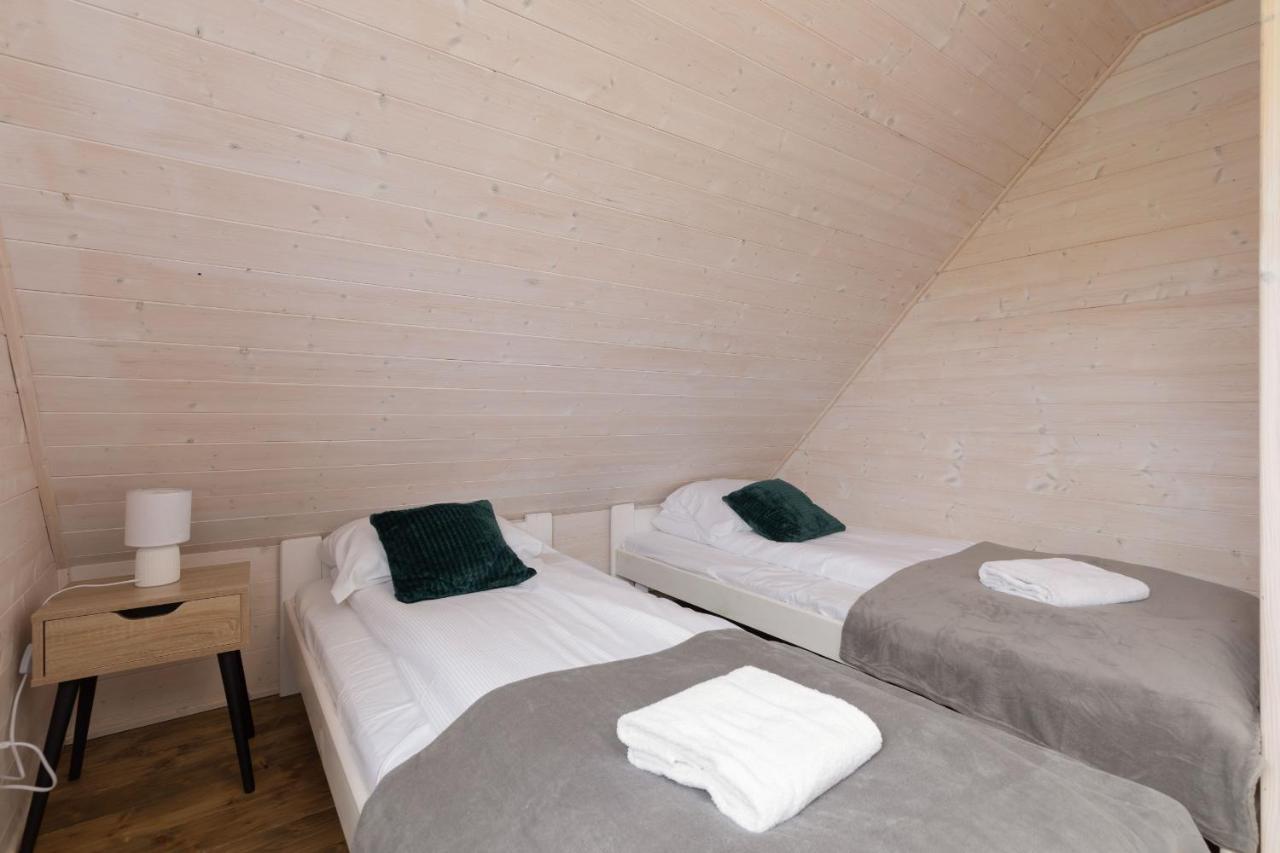 Strzezenice Domek Wakacyjny By Noclegi Renters Экстерьер фото